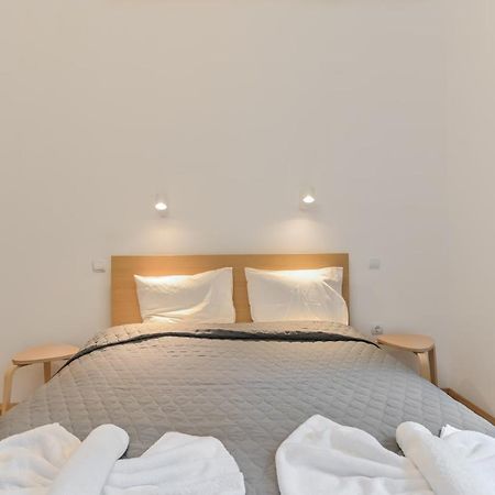 Bright Apartment In The Heart Of The City By Flat Mаnager София Екстериор снимка