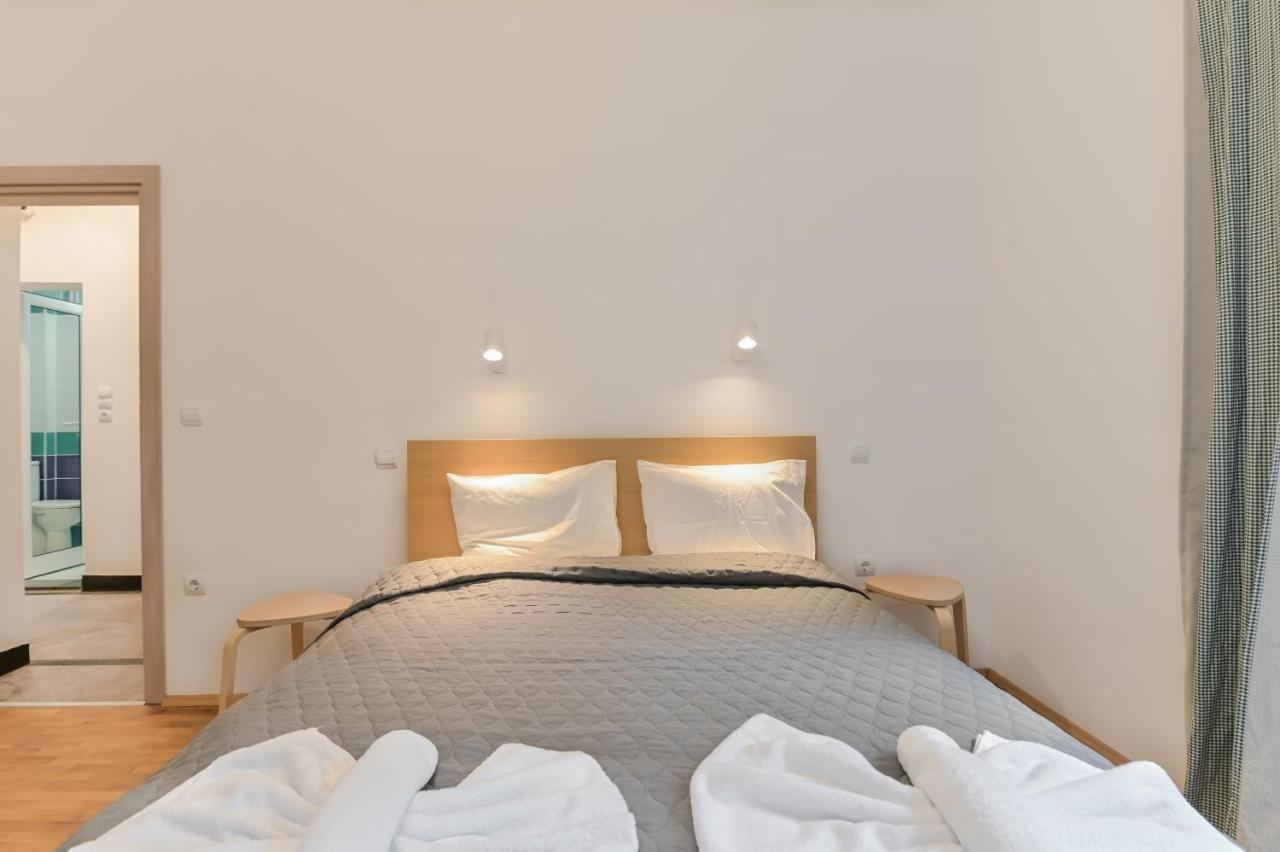 Bright Apartment In The Heart Of The City By Flat Mаnager София Екстериор снимка