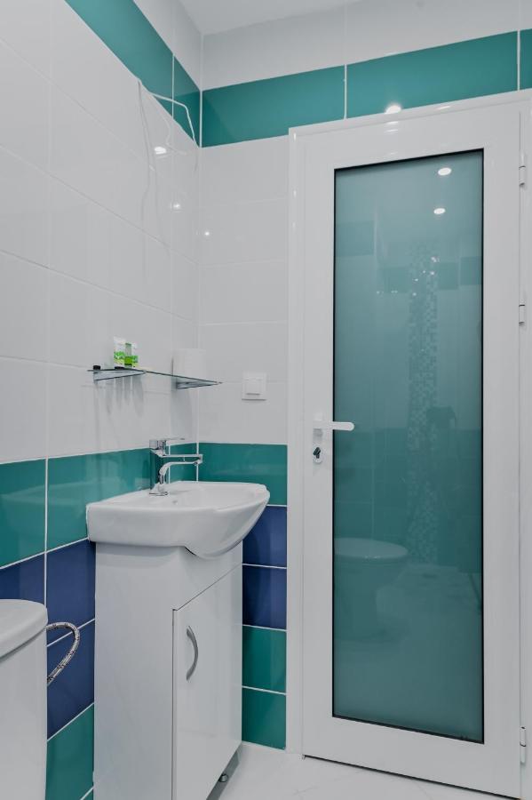 Bright Apartment In The Heart Of The City By Flat Mаnager София Екстериор снимка