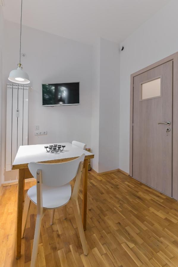 Bright Apartment In The Heart Of The City By Flat Mаnager София Екстериор снимка